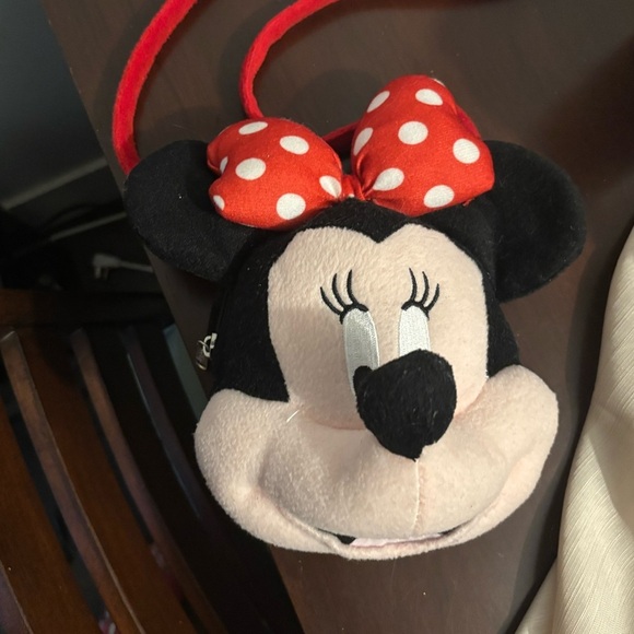 Disney Ruz Minnie Mouse Head Plush Girls Purse 3-D Shoulder Bag in GUC - Picture 3 of 5